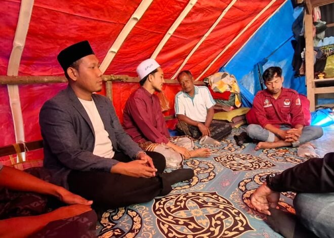 Ketua STAI Darul Hikmah Turun Langsung Salurkan Bantuan ke Beutong Ateuh, Nagan Raya