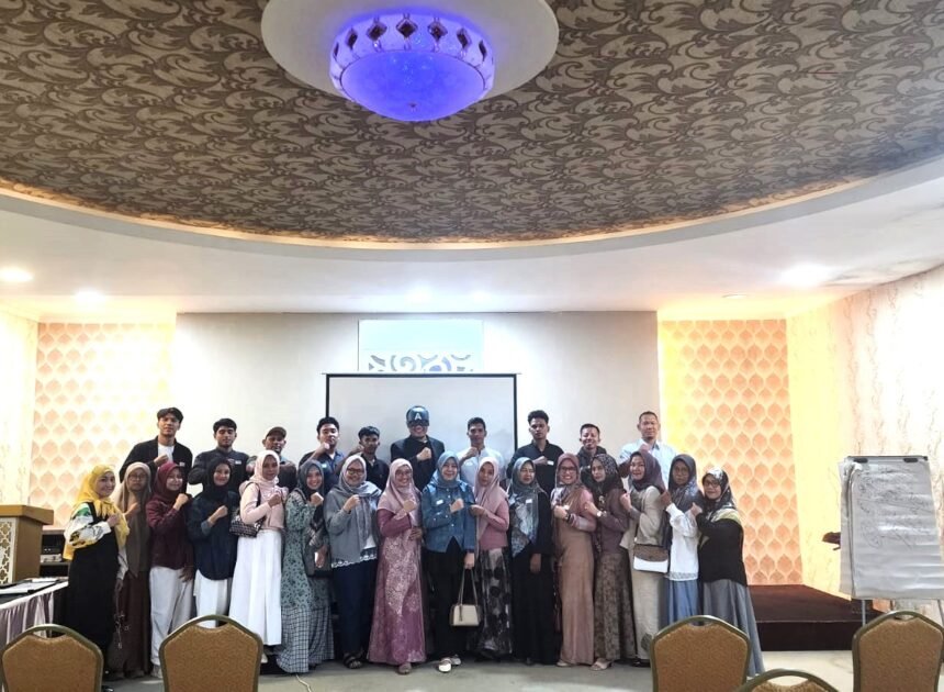 Mahasiswa STAI Darul Hikmah Aceh Barat Ikuti Seminar Kewirausahaan Digital di Banda Aceh