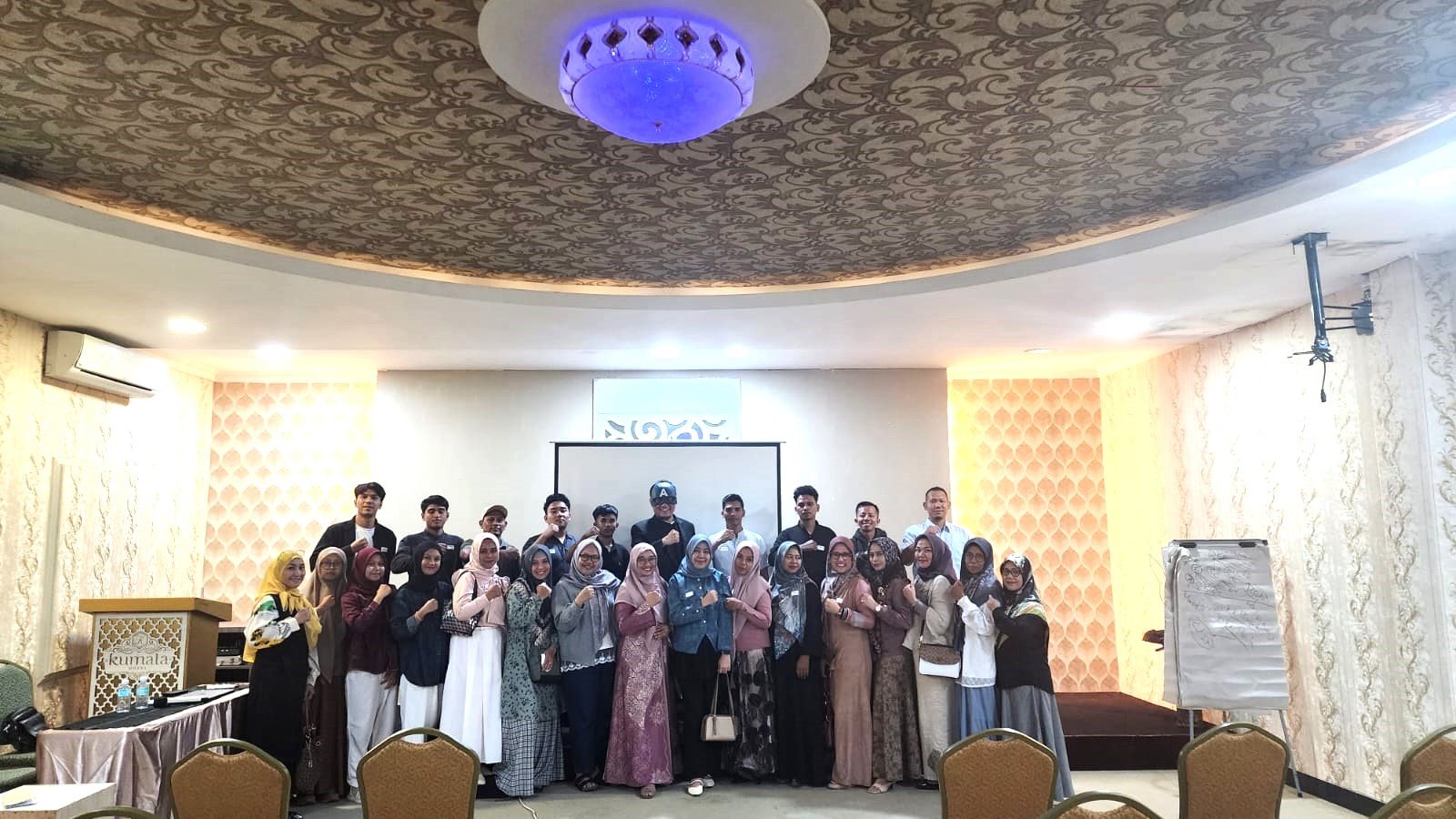 Mahasiswa STAI Darul Hikmah Aceh Barat Ikuti Seminar Kewirausahaan Digital di Banda Aceh